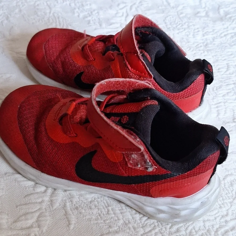 Nike Kids' Toddler Nike Revolution (10 C)